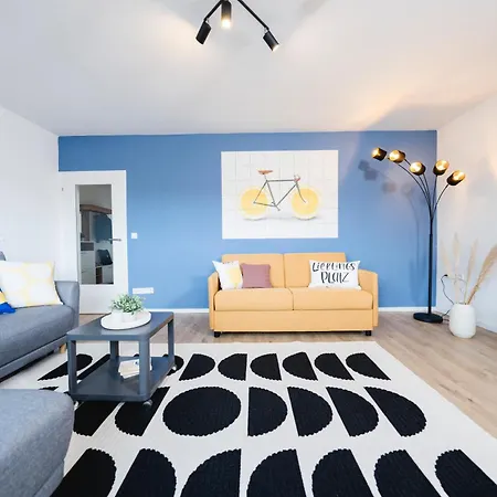 Stadtrand Oase Mit Balkon