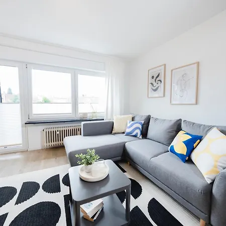 Stadtrand Oase Mit Balkon Apartment